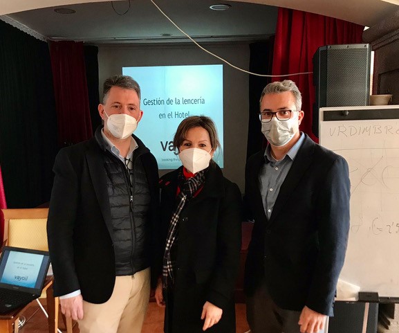 VAYOIL TEXTIL PARTICIPA EN UNA JORNADA FORMATIVA ORGANIZADA POR ASHOTUR