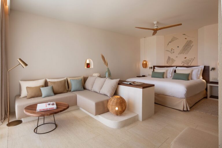 VAYOIL TEXTIL TRASLADA EL ESPÍRITU MEDITERRANEO A LOS TEXTILES DEL HOTEL LA ZAMBRA 5* RESORT